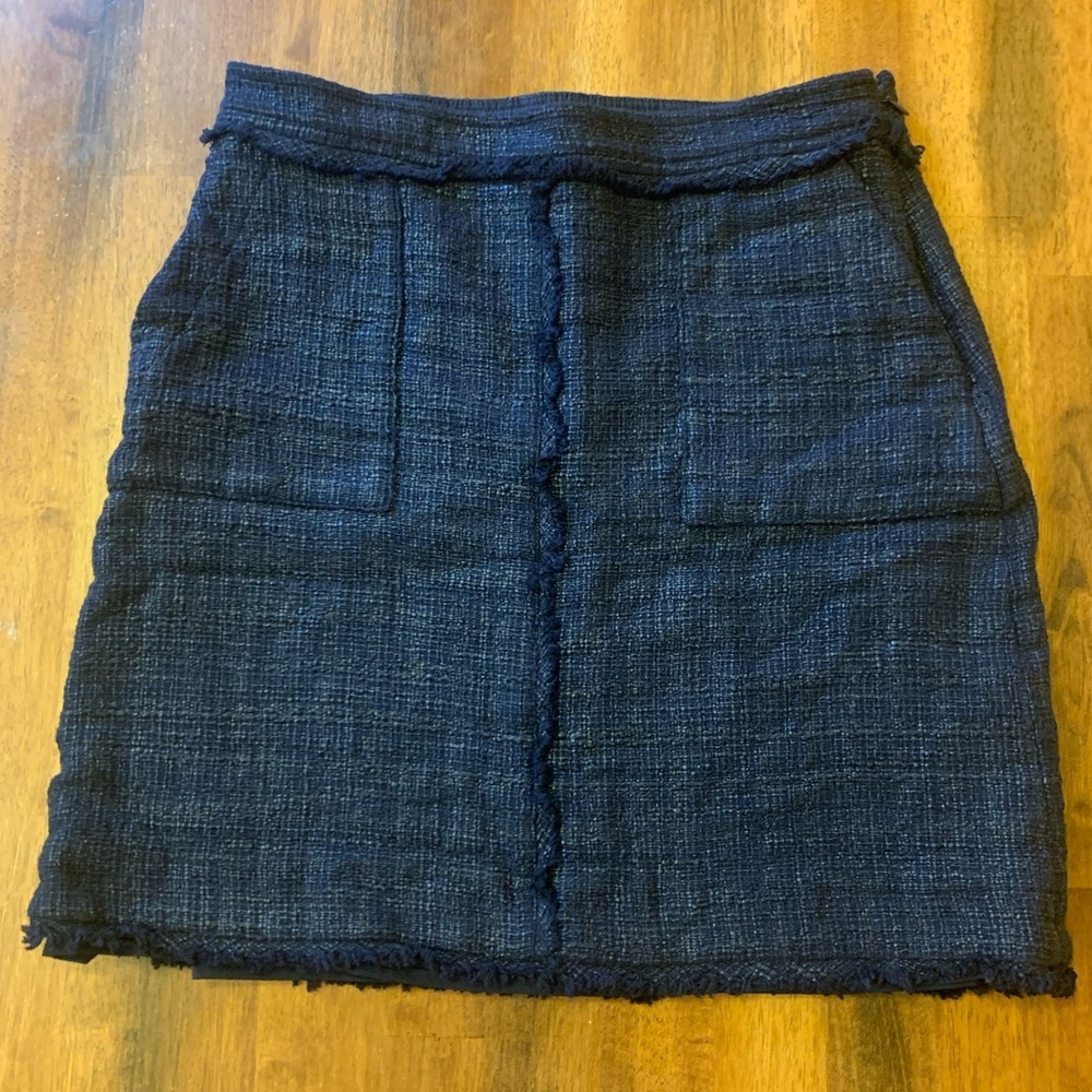 Banana Republic Skirt size 6 Navy Blue White Tweed Fringe Hem Cotton Lined